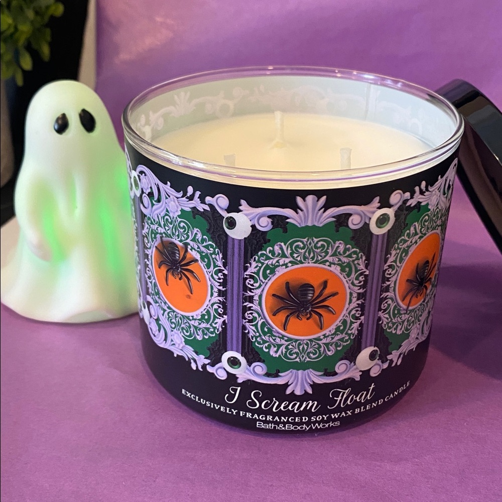 Bath & Body Works “I Scream Float” New 3 Wick Candle